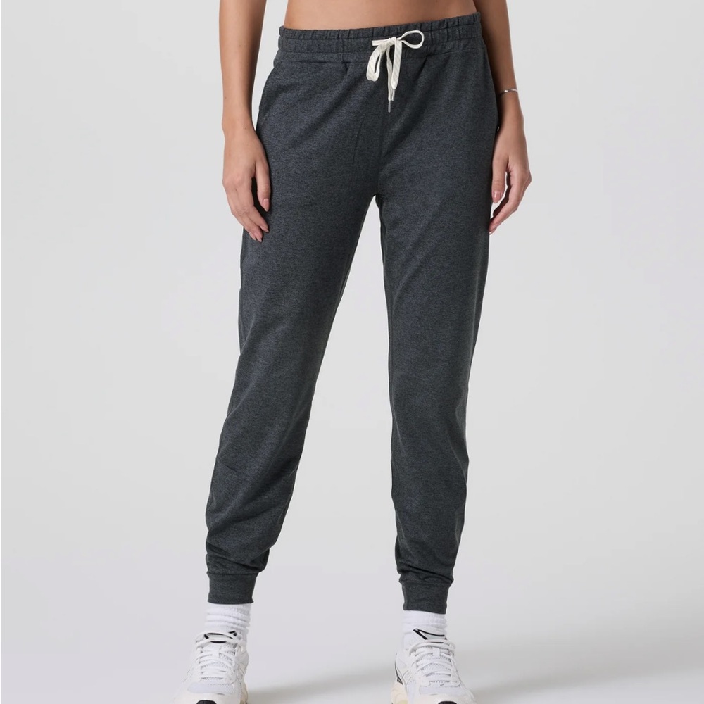 Vuori Performance Jogger - Size Small